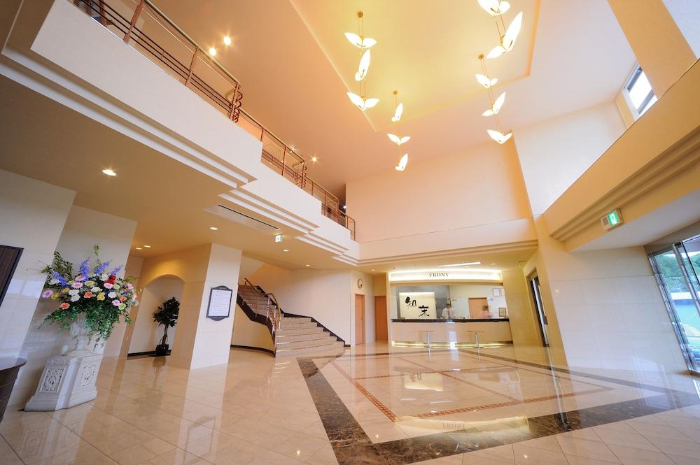 שארי Shiretoko Noble Hotel מראה חיצוני תמונה