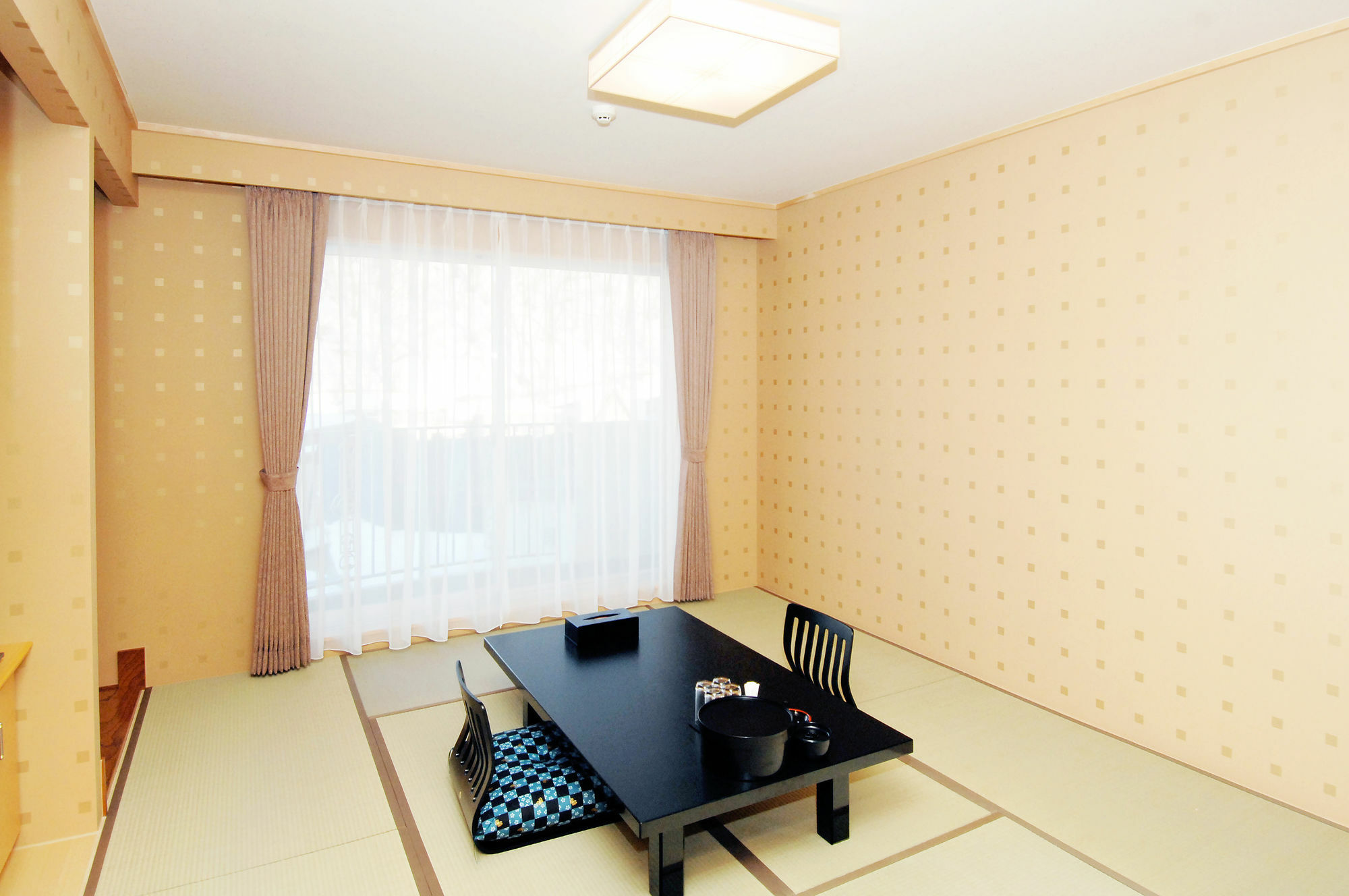שארי Shiretoko Noble Hotel מראה חיצוני תמונה
